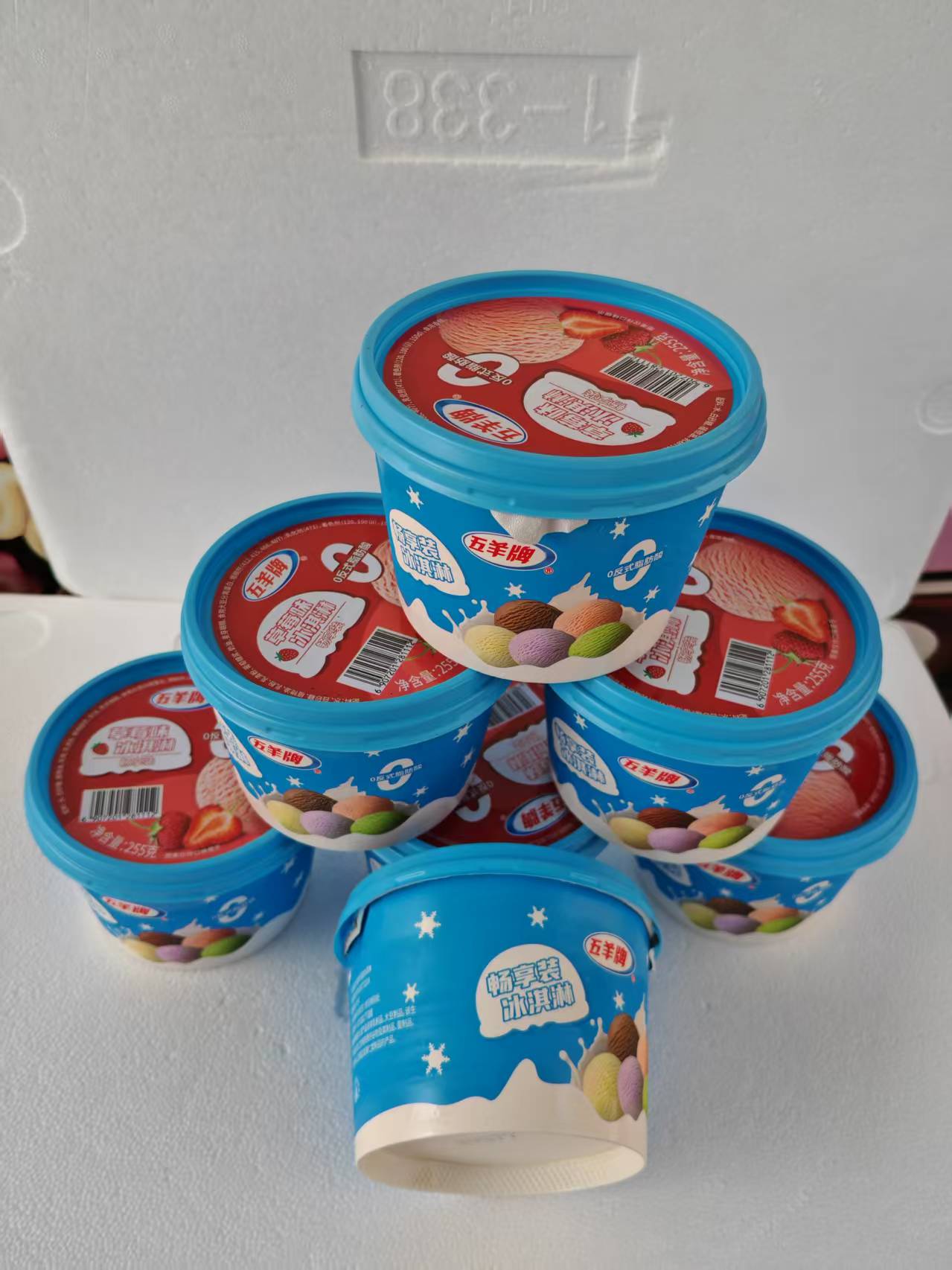 五羊牌杯畅享装草莓味冰淇淋/255g/杯